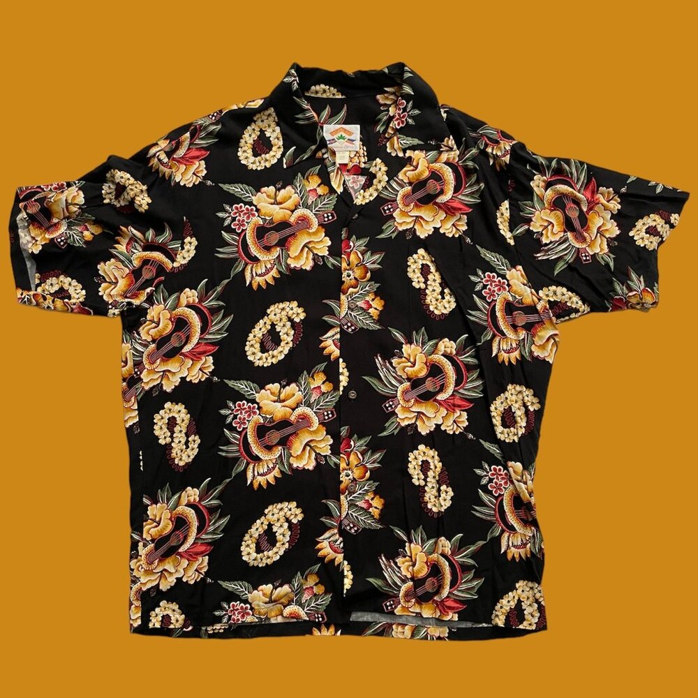 Pineapple Juice Hawaiian/Aloha Shirt~Ukulele~Leis ~ Men's LARGE
